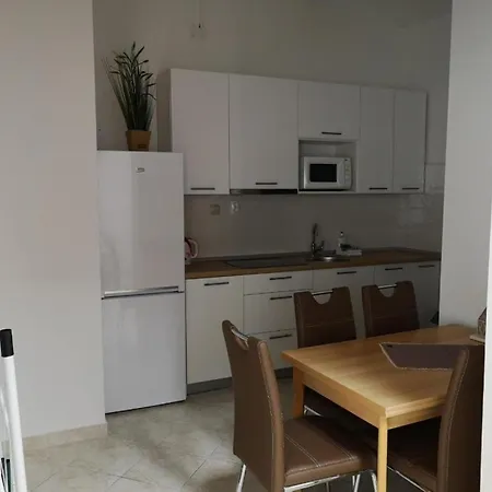- Comfort Two-bedroom F8 Διαμέρισμα