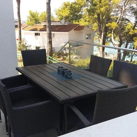 - Comfort Two-bedroom F8 Lumbarda